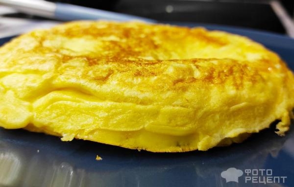 Рецепт: Омлет на сковороде - пышный омлет перевертыш! Рецепт: Омлет на сковороде - пышный омлет перевертыш!
