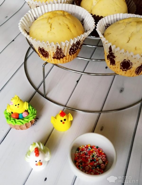 Рецепт: Пасхальные капкейки - ванильные с сахарными украшениями . Готовимся к Пасхе.