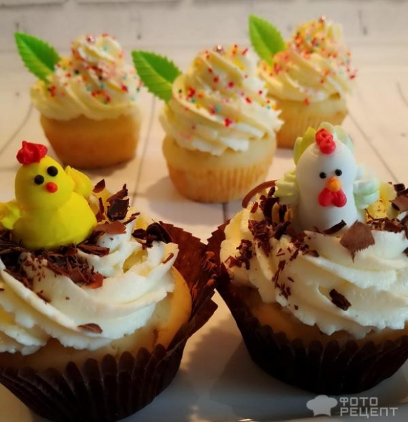 Рецепт: Пасхальные капкейки - ванильные с сахарными украшениями . Готовимся к Пасхе.