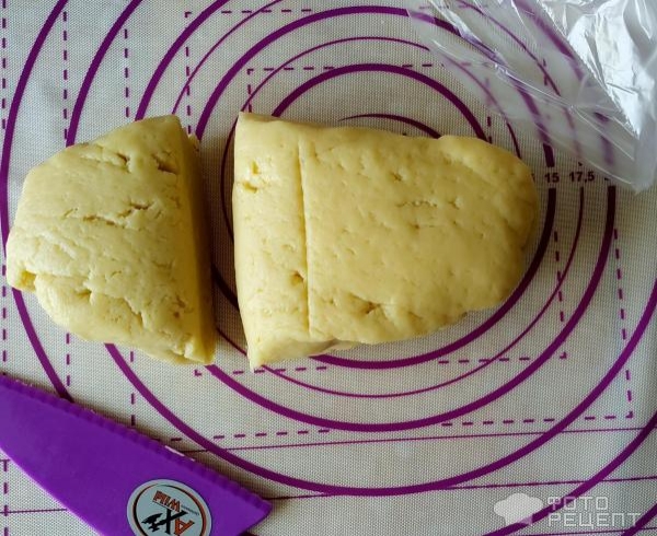 Рецепт: Печенье "Ромашка" - формовка изделия делает чудеса даже с обычным тестом Рецепт: Печенье "Ромашка" - формовка изделия делает чудеса даже с обычным тестом