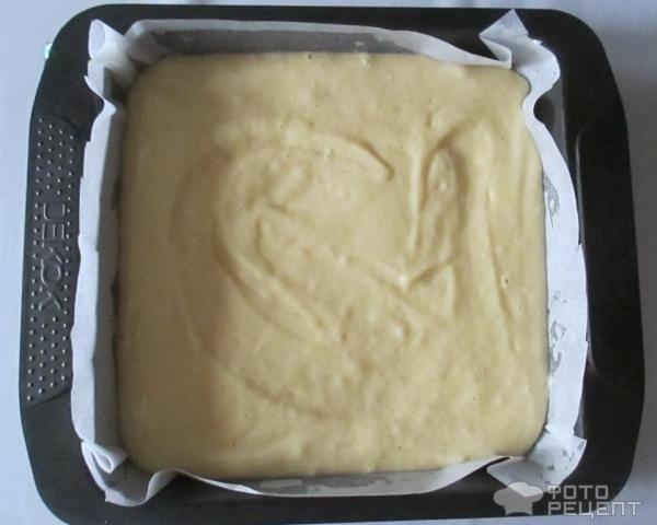 Рецепт: Пирог на кефире - с манкой и смородиновым вареньем Рецепт: Пирог на кефире - с манкой и смородиновым вареньем