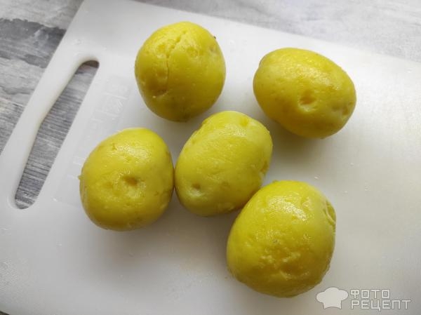 Рецепт: Салат из консервированной рыбы - Быстрый и вкусный салатик из бюджетных продуктов! Рецепт: Салат из консервированной рыбы - Быстрый и вкусный салатик из бюджетных продуктов!