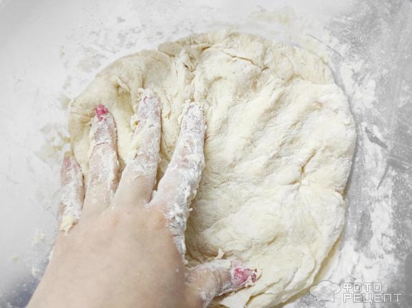 Рецепт: Сосиска в тесте - Любимая выпечка! Просто и питательно!)