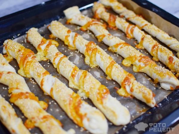 Рецепт: Сырные палочки с кунжутом - Мои затяжные жгутики!