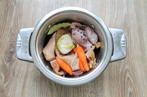 Рулет из свиных ушей Рулет из свиных ушей