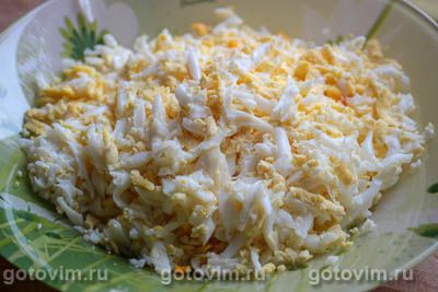 Пирог из лаваша с начинкой из сыра, зелени и вареных яиц Пирог из лаваша с начинкой из сыра, зелени и вареных яиц