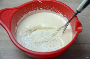 Бисквитный торт с вареной сгущенкой Бисквитный торт с вареной сгущенкой