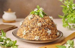 Торт "Муравейник" на сметане Торт "Муравейник" на сметане