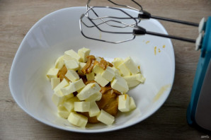 Бисквитный торт с вареной сгущенкой Бисквитный торт с вареной сгущенкой