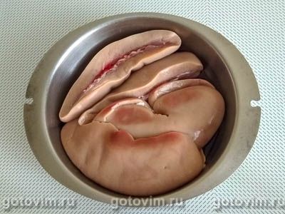 Почки свиные, тушенные с солеными огурцами Почки свиные, тушенные с солеными огурцами