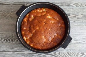 Шарлотка с ревенем Шарлотка с ревенем