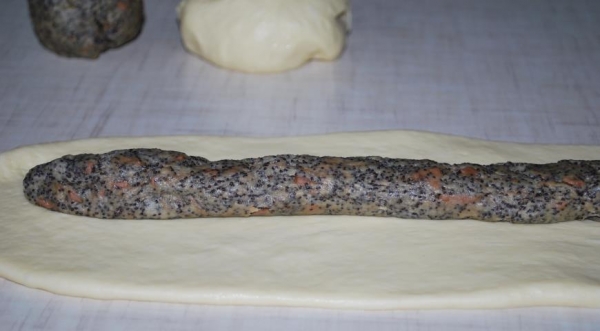 Мягкие брецели, фаршированные шоколадно-маковым тестом, пошаговый рецепт с фото Мягкие брецели, фаршированные шоколадно-маковым тестом, пошаговый рецепт с фото