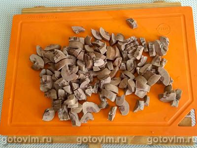 Почки свиные, тушенные с солеными огурцами Почки свиные, тушенные с солеными огурцами