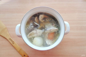 Заливное из карася Заливное из карася