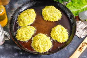 Кабачковые котлеты с манкой Кабачковые котлеты с манкой