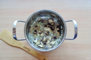 Тыквенный суп-пюре с шампиньонами Тыквенный суп-пюре с шампиньонами