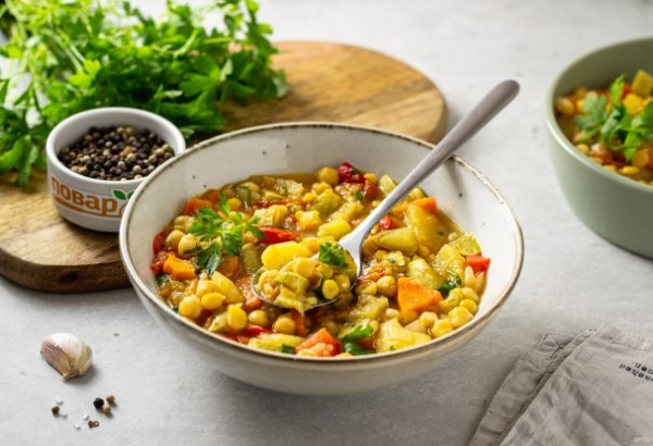 Овощное рагу с нутом Овощное рагу с нутом