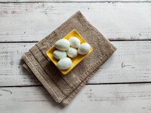 Котлеты с перепелиным яйцом внутри Котлеты с перепелиным яйцом внутри