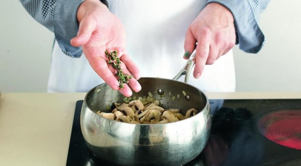 Суп из шампиньонов со сливками , пошаговый рецепт с фото Суп из шампиньонов со сливками , пошаговый рецепт с фото