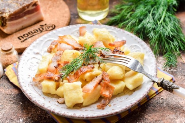 Ньокки с беконом Ньокки с беконом