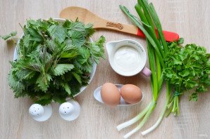 Салат из крапивы Салат из крапивы