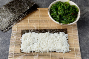 Роллы с чукой Роллы с чукой