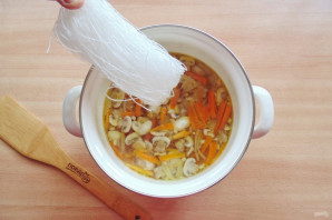 Суп со стеклянной лапшой Суп со стеклянной лапшой