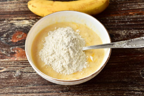 Банановые оладьи на ряженке Банановые оладьи на ряженке