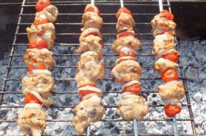 Куриные рулетики на мангале