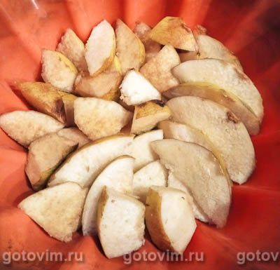 Шарлотка с айвой Шарлотка с айвой