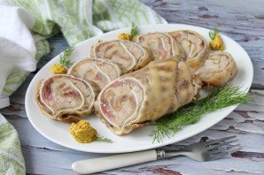 Рулет из свиных ушей Рулет из свиных ушей