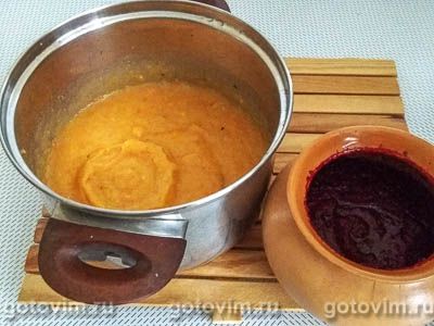 Суп-крем на бульоне из свиных косточек со свеклой