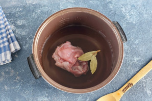 Суп из кролика в мультиварке