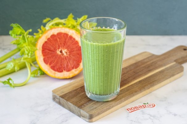 Смузи с грейпфрутом и сельдереем Смузи с грейпфрутом и сельдереем