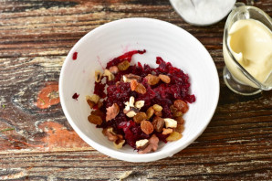 Салат со свеклой "Королевский"