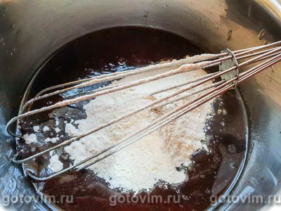 Бисквит на вине с шоколадной глазурью Бисквит на вине с шоколадной глазурью