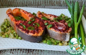 Лосось-гриль со сливочным зелёным горошком Лосось-гриль со сливочным зелёным горошком