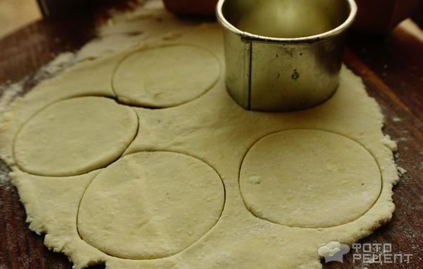 Рецепт: Армянское пасхальное печенье - на твороге и с курагой Рецепт: Армянское пасхальное печенье - на твороге и с курагой