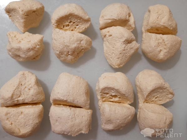 Рецепт: Булочки "Жаворонки" - Весенние булочки "жаворонки" к Пасхе из творожного теста.