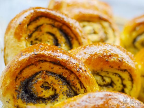 Рецепт: Косичка с маком - Безумно вкусные булочки в интересном исполнении! Рецепт: Косичка с маком - Безумно вкусные булочки в интересном исполнении!