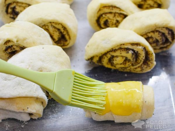 Рецепт: Косичка с маком - Безумно вкусные булочки в интересном исполнении! Рецепт: Косичка с маком - Безумно вкусные булочки в интересном исполнении!