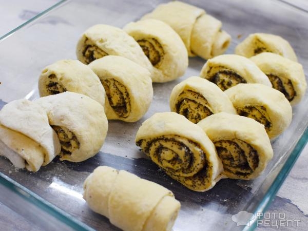 Рецепт: Косичка с маком - Безумно вкусные булочки в интересном исполнении! Рецепт: Косичка с маком - Безумно вкусные булочки в интересном исполнении!