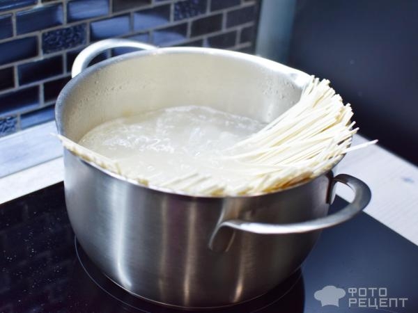 Рецепт: Лапша удон - С курицей, шампиньонами и овощами. Очень вкусное японское блюдо! Рецепт: Лапша удон - С курицей, шампиньонами и овощами. Очень вкусное японское блюдо!