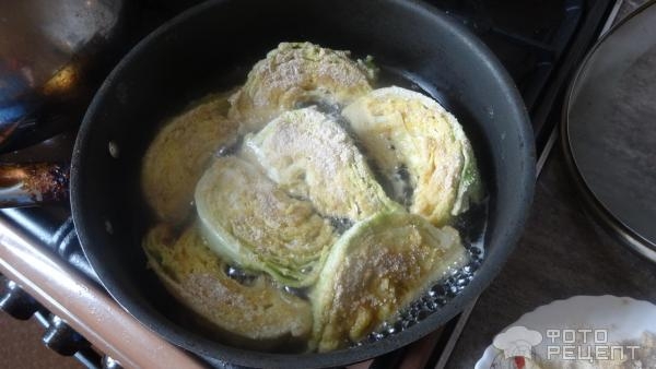 Рецепт: Молодая капуста, слайсы в сухарях - Нежное,вкусное блюдо. Рецепт: Молодая капуста, слайсы в сухарях - Нежное,вкусное блюдо.