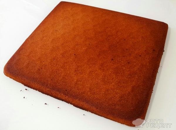 Рецепт: Пирожные пасхальные - Домашние пирожные к Пасхе, оформление пирожных масляным кремом, пасхальный декор своими руками.