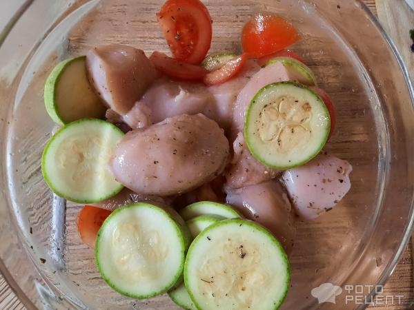 Рецепт: Запеченная в рукаве курица с овощами - ПП-рецепт, всего 3 ингредиента Рецепт: Запеченная в рукаве курица с овощами - ПП-рецепт, всего 3 ингредиента