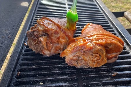 Рулька в пиве или вепрево колено Рулька в пиве или вепрево колено