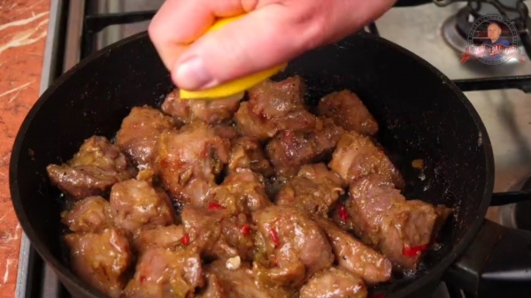 Свинина в соево-имбирном маринаде Свинина в соево-имбирном маринаде