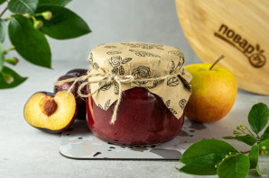 Яблочное пюре со сливами на зиму Яблочное пюре со сливами на зиму