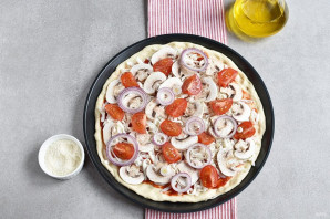 Пицца с шампиньонами Пицца с шампиньонами